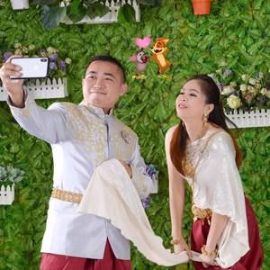 Meet your Posher, Theary